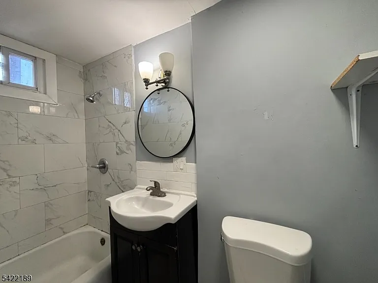 516 E Jersey St — Photo 5