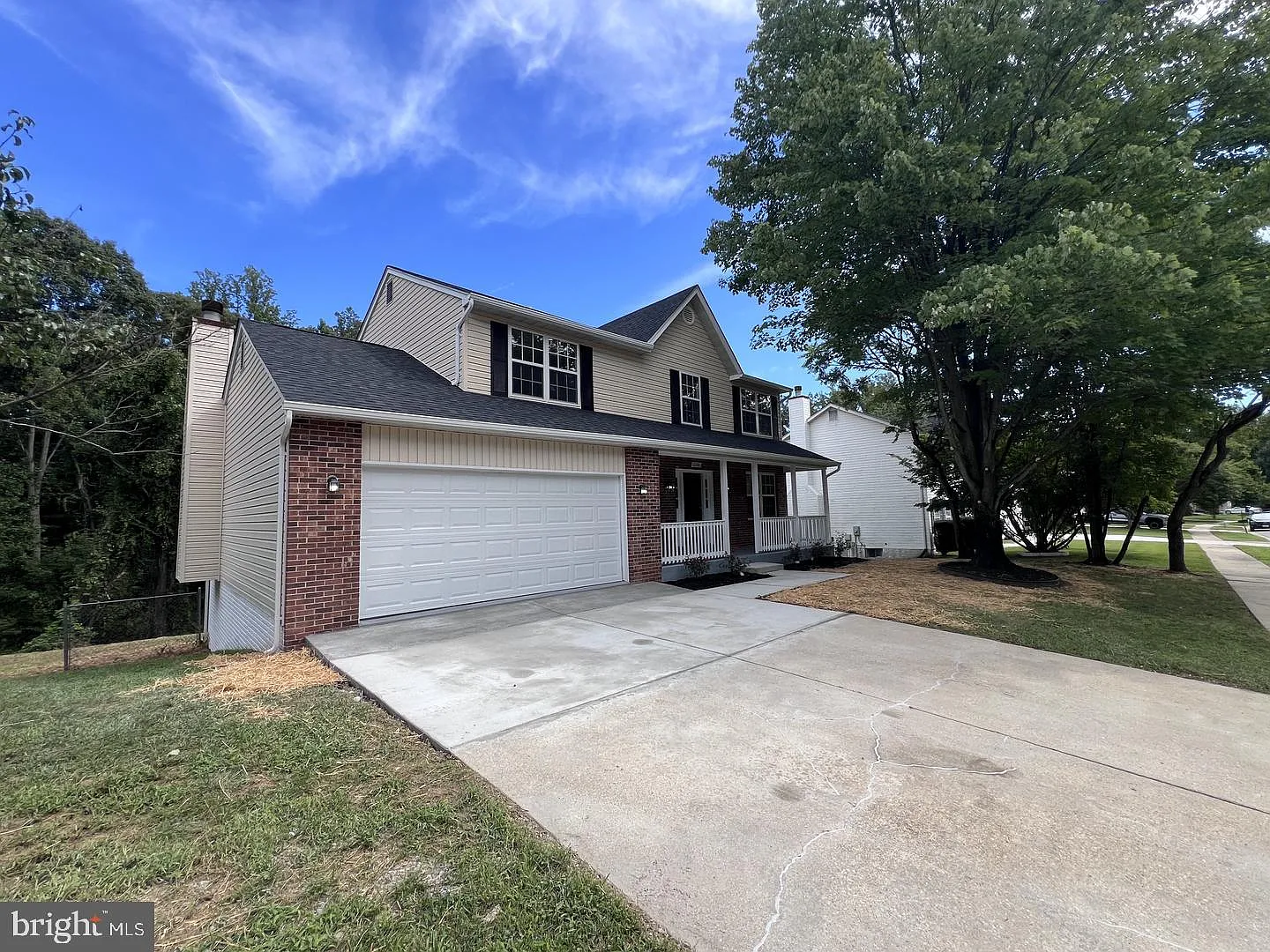 5 bed, 3.5 bath, 2032 sqft, $3,900 — Photo 4