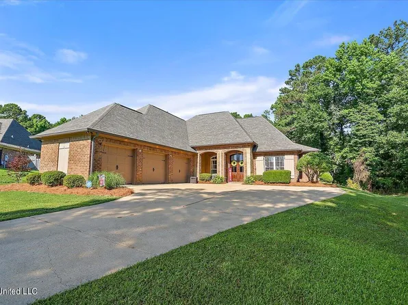 112 Meadow Park Dr, Canton, MS 39046