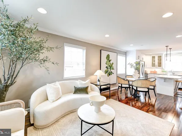 3713 Edison St, Alexandria, VA 22305