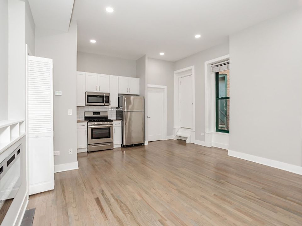 1st image of 807 N Wabash Ave #2W