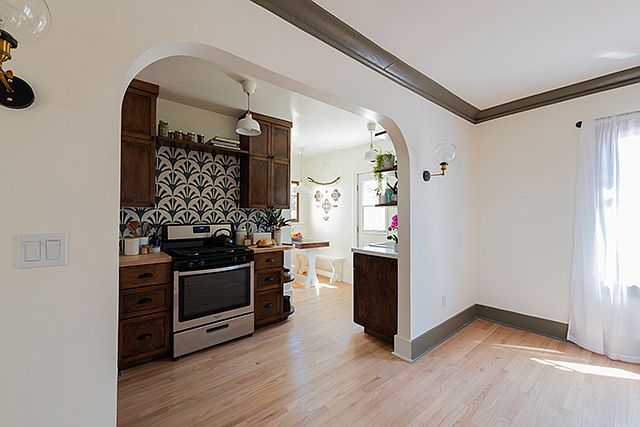 living room looking to kitchen