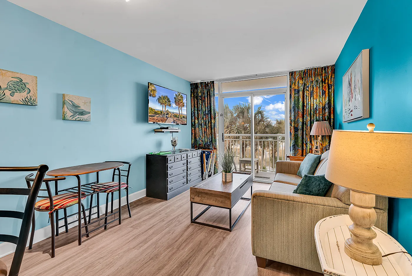 2 bed, $1,695 — Photo 2