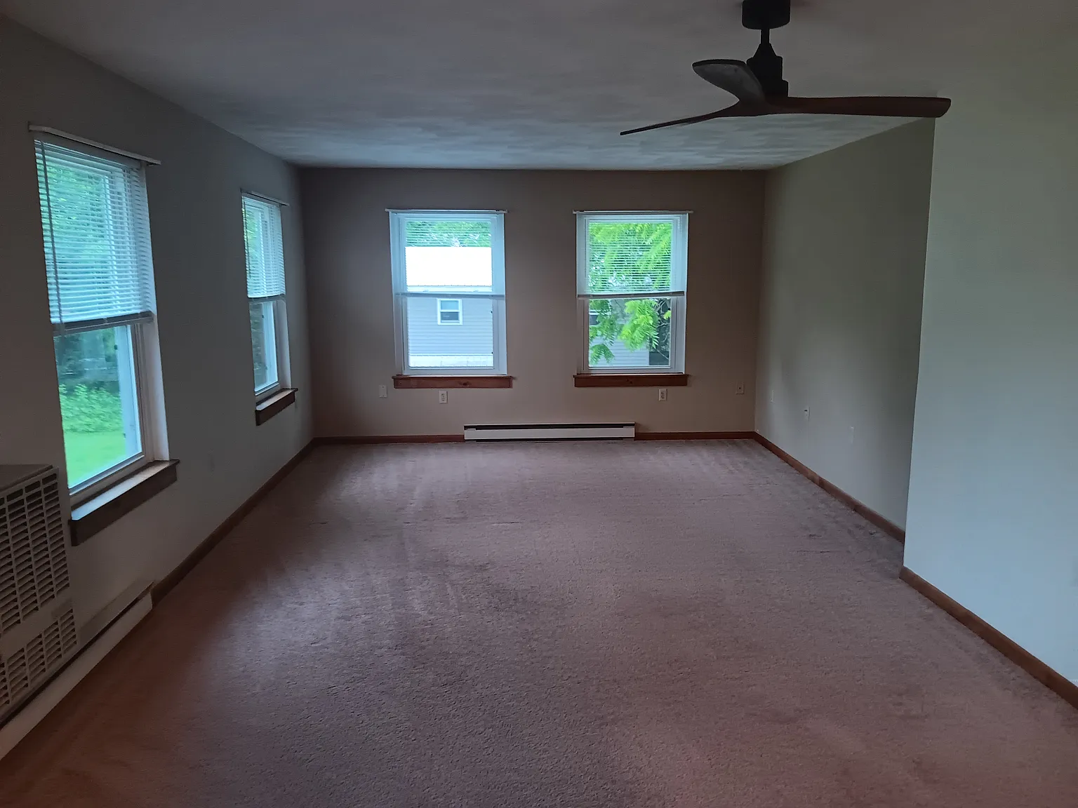 2 bed, 950 sqft, $1,200 — Photo 3
