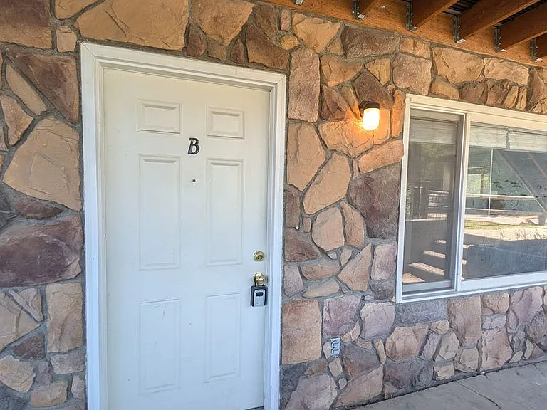 510 S 20th Ave #A-D — Photo 19