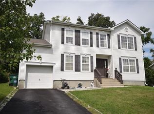 38 Hibbing Way, Newburgh, NY 12550