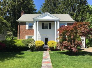 21 Shoreview Rd, Manhasset, NY 11030