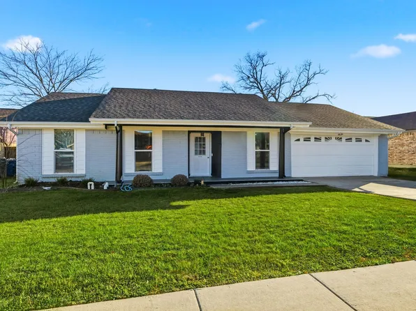 2828 Elk Grove Rd, Carrollton, TX 75007