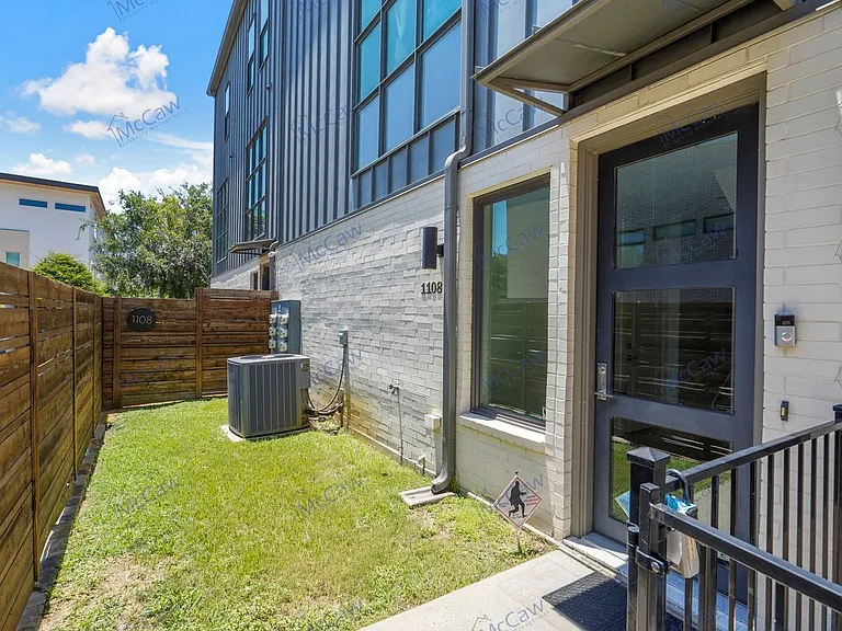 5202 Capitol Ave #1108 — Photo 18