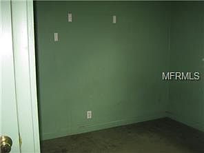 5th image of 1535 N Tate Ave
