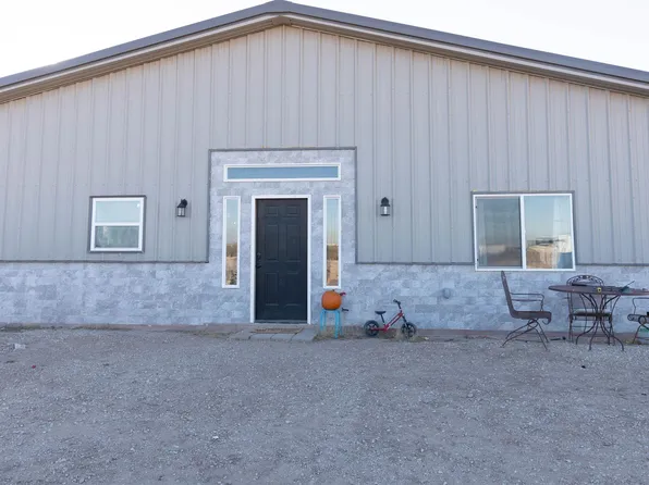 1335 McFarland Rd, Carlsbad, NM 88220