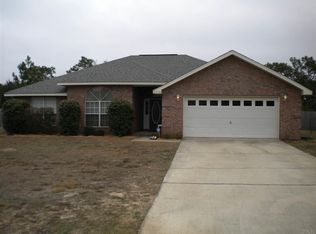 2078 Hawthorne Dr, Navarre, FL 32566
