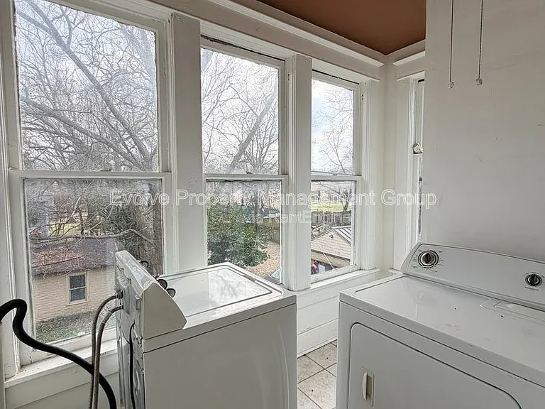 1283 Harbert Ave — Photo 29
