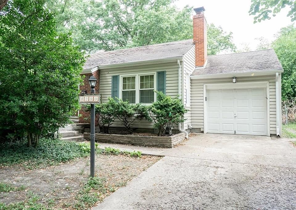 1st image of 8200 Ward Parkway Pl