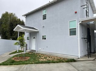 22729 Runnymede St, West Hills, CA 91307