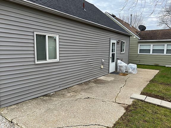 2nd image of 294 N Beverly Ave
