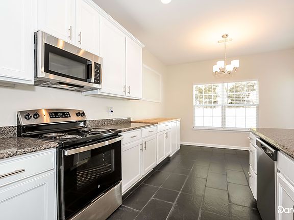 4th image of 2614 Leighswood Dr