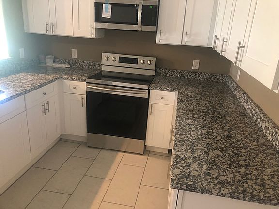 4th image of 2926 Victorian Forest Dr
