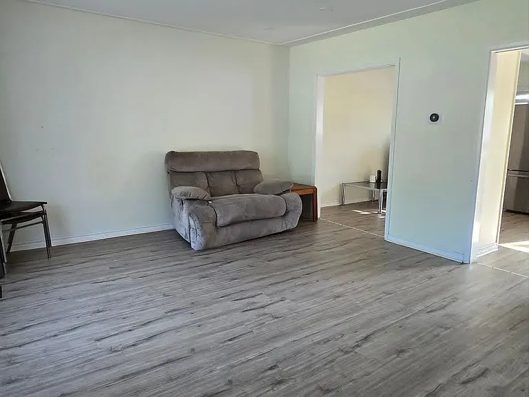 36 Langton Rd — Photo 2
