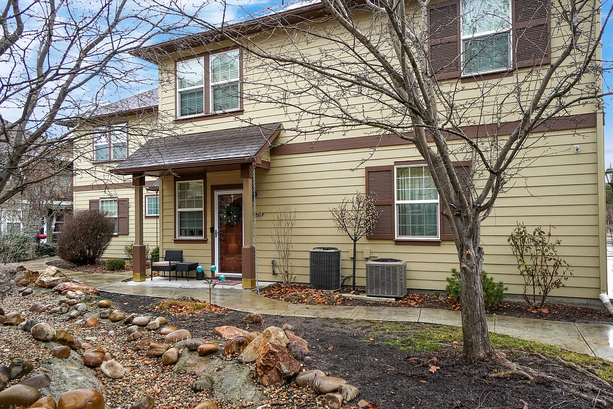 Building Photo - 1254 E Winding Creek Dr #1