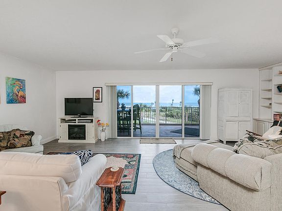 5th image of 606 Shorewood Dr Unit 207
