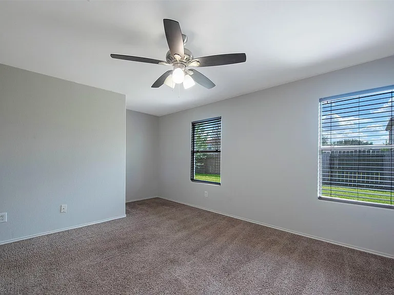 7939 Yaupon View Dr — Photo 14