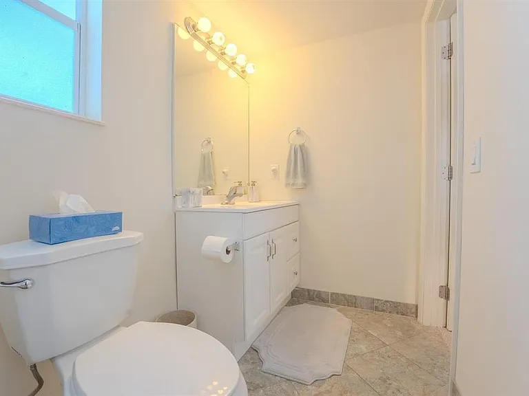 2731 NE 14th St #138 — Photo 14