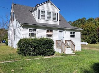 2704 Stratton Major Rd, Shacklefords, VA 23156