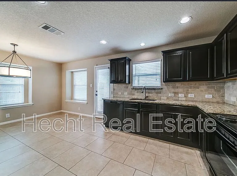 603 Tom Kemp Dr — Photo 8