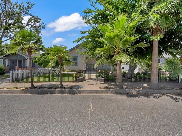 310 W West I St, Oakdale, CA 95361