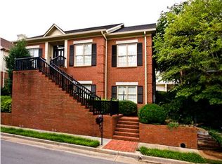 16 Saint James Sq SE, Huntsville, AL 35801