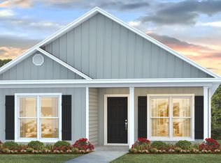 180 Huckleberry St, Freeport, FL 32439