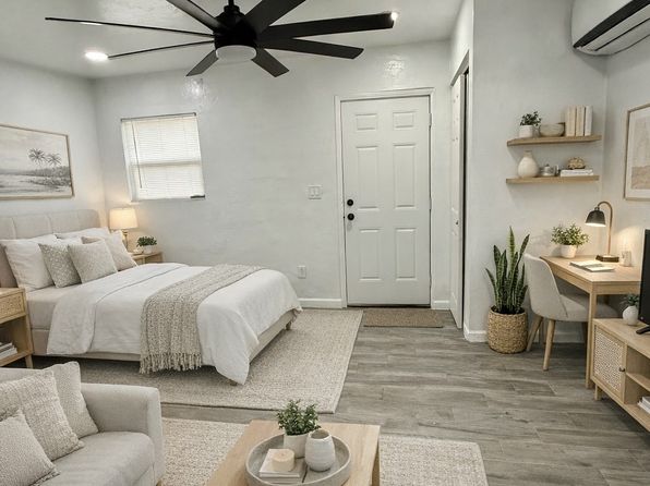 2614 N Balboa Ave APT 4