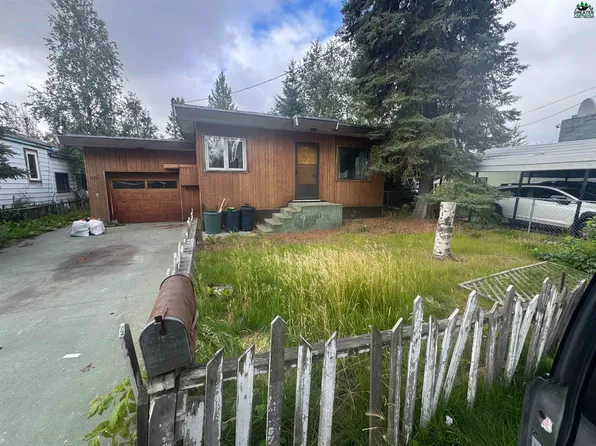 215 Ellingson St, Fairbanks, AK 99701
