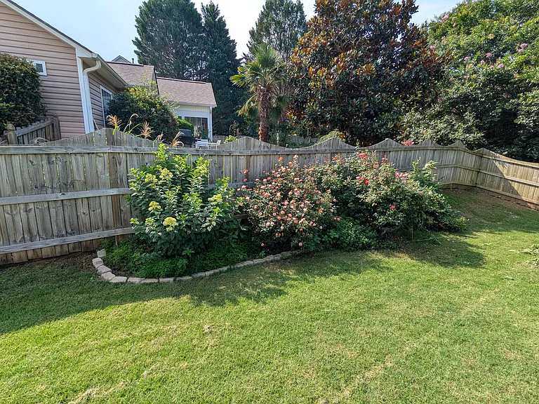 5 Criterion Dr — Photo 31