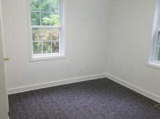 2133 E Jackson St, Springfield, IL 62703