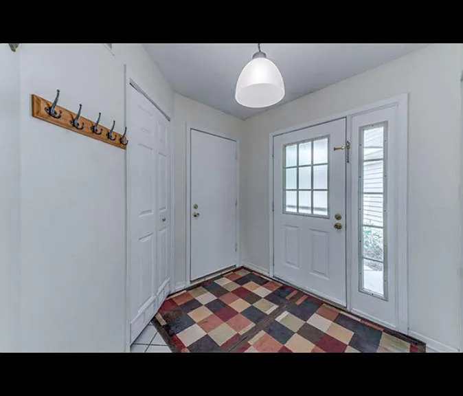 1339 Coldspring Rd — Photo 2