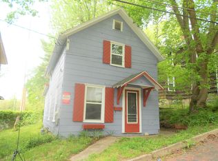 19 Smith St, Athens, OH 45701