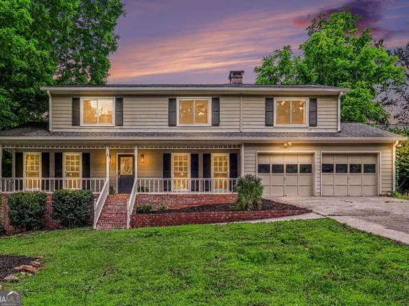 1428 Norwood Dr, Lilburn, GA 30047
