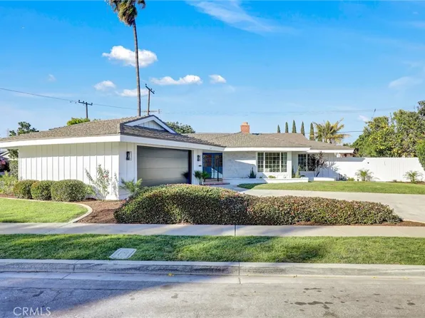 2046 Calvert Ave, Costa Mesa, CA 92626