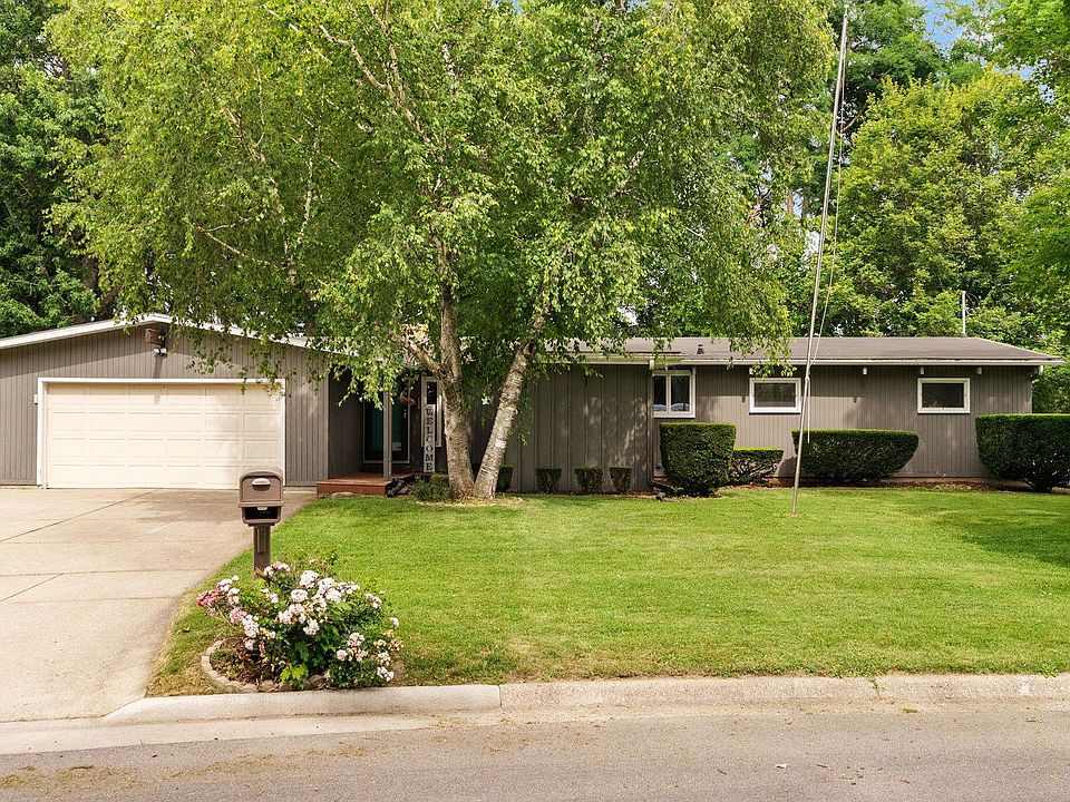 1st image of 618 N Willard Ave