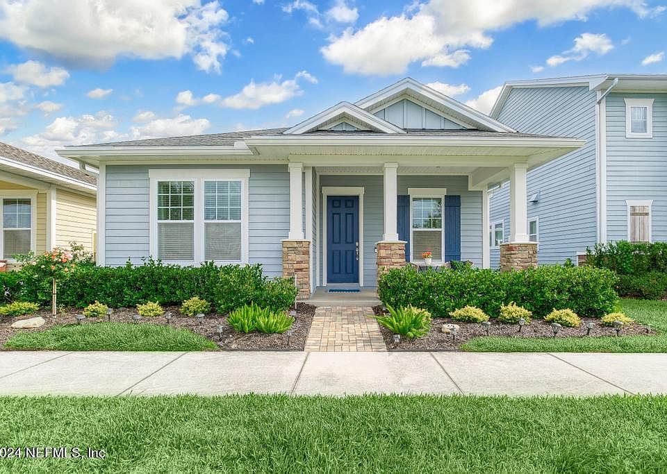 1st image of 29 BEACHBERRY Court
