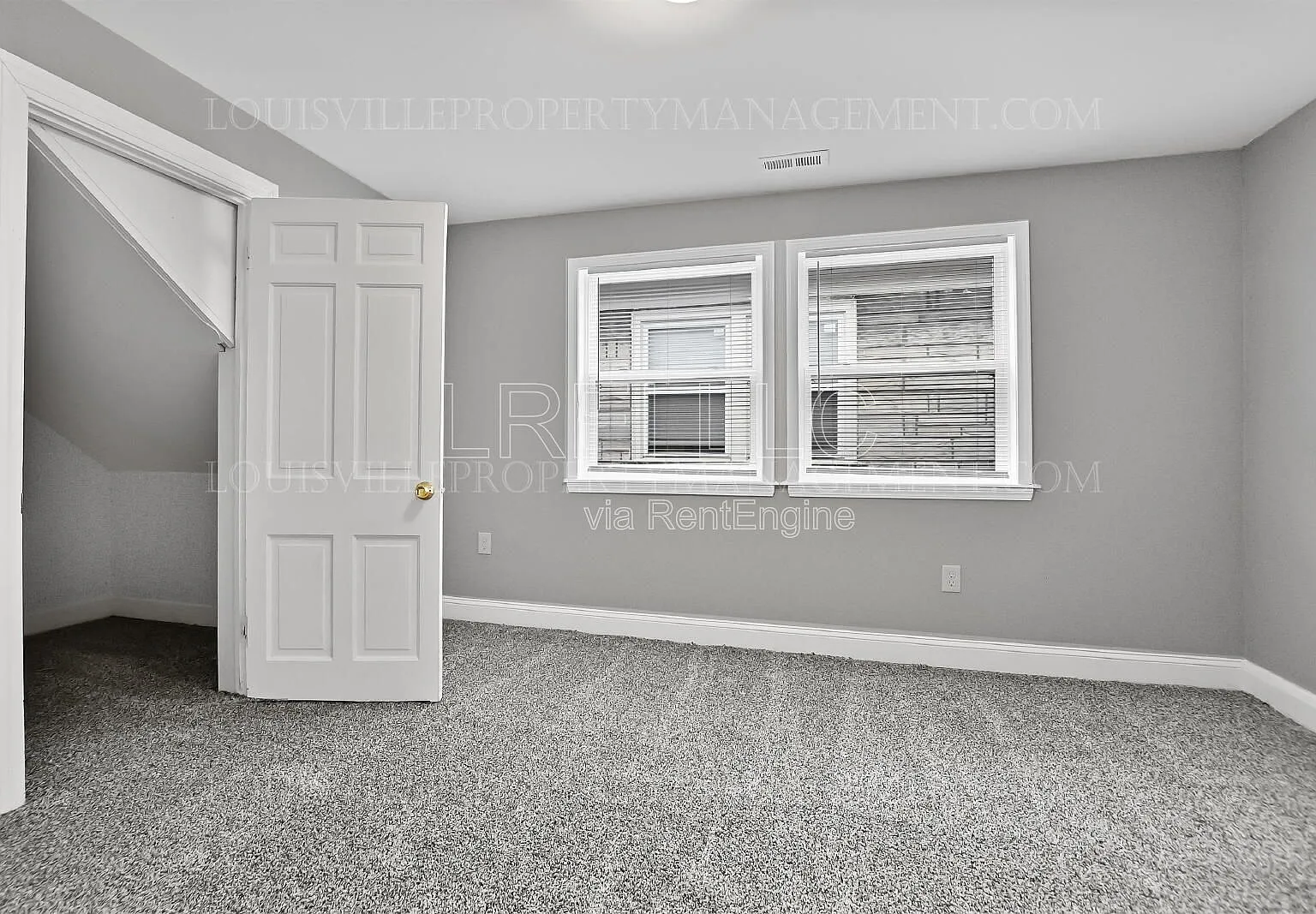 2 bed, 1.0 bath, 700 sqft, $850 — Photo 2