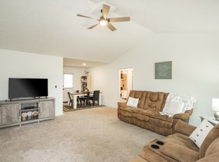 1010 Dellrose Dr, Bell Buckle, TN 37020