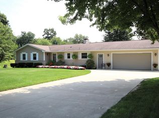 6238 Ormada Dr, Kalamazoo, MI 49048