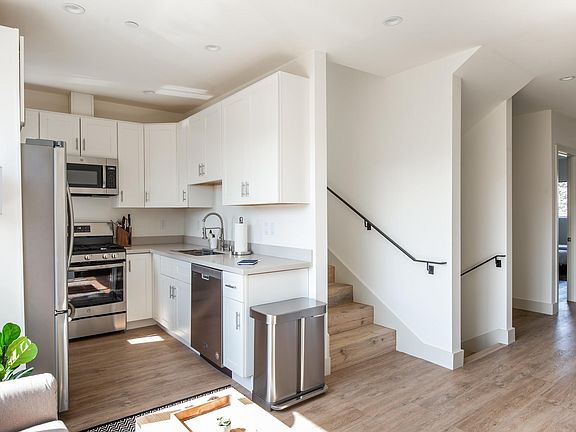 4th image of 108C Bosworth St #108C