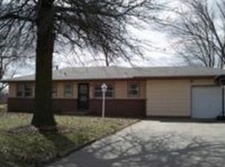 1235 NE 46th St, Topeka, KS 66617