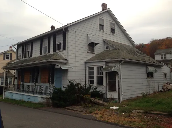 112 2nd St, Mount Carmel, PA 17851