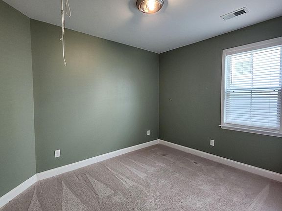 5th image of 8 Bucklick Creek Ct