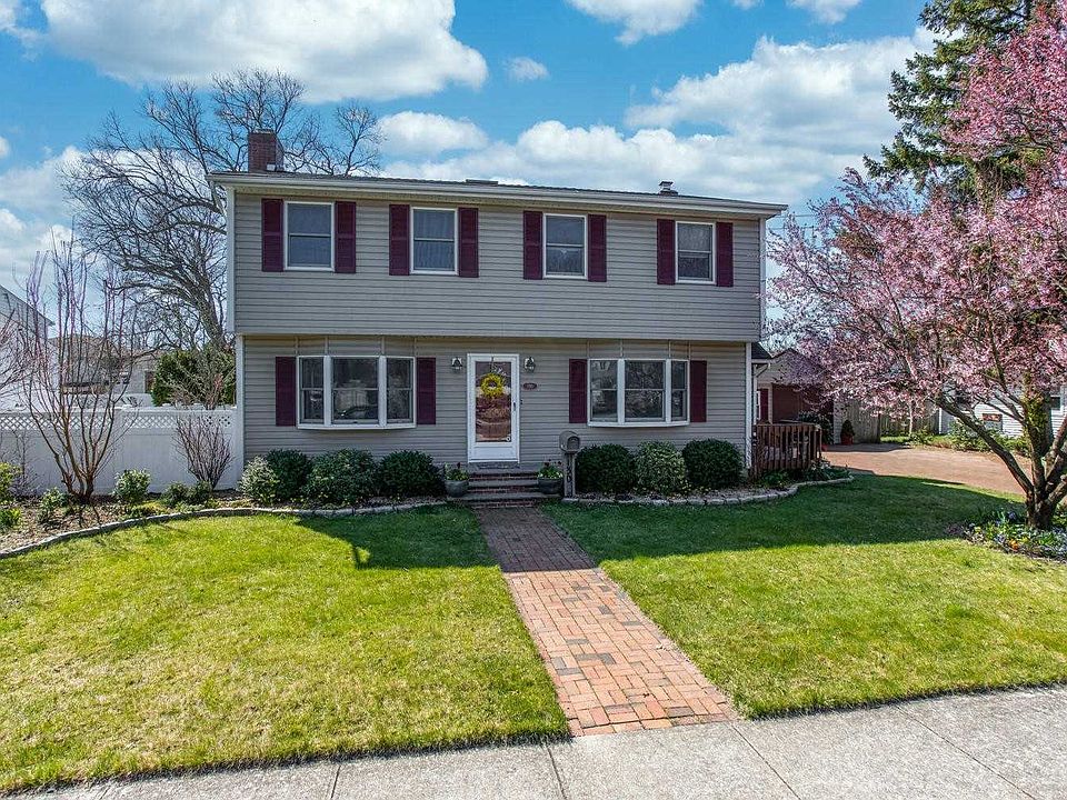 1st image of 130 Plitt Ave